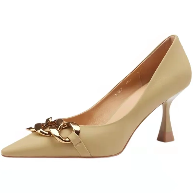 Женские туфли-лодочки без застежки, однотонные туфли с металлическим украшением и острым носком, на высоком тонком каблуке, размеры 34-39, для ... 
Женские туфли-лодочки без застежки, однотонные туфли с металлическим украшением и острым носком, на высоком тонком каблуке, размеры 34-39, для ...