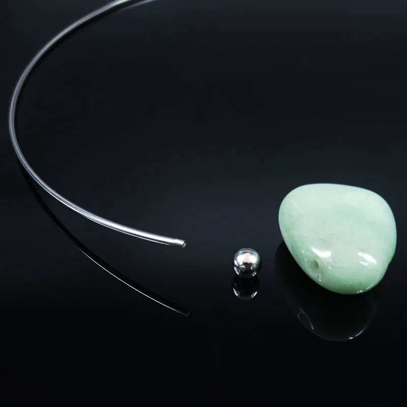 2021 New Stainless Steel Natural Stone Chokers Necklaces Men Silver Color Horns Necklace Jewelry collares de moda N20325 
2021 New Stainless Steel Natural Stone Chokers Necklaces Men Silver Color Horns Necklace Jewelry collares de moda N20325