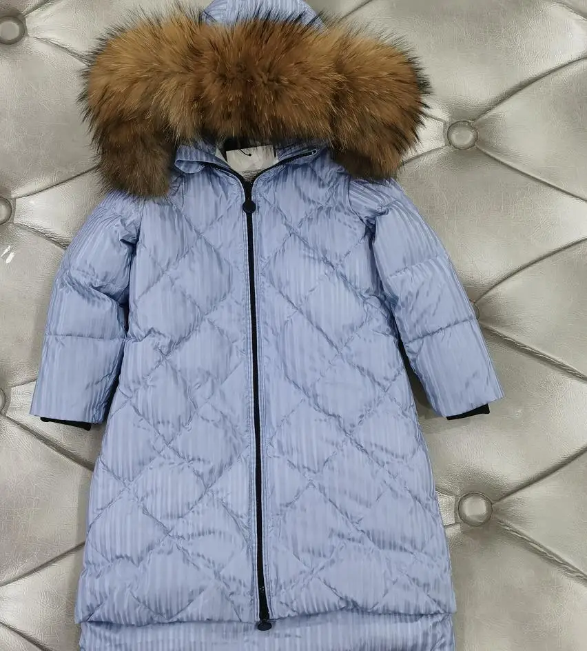 New Large Real Raccoon Fur Collar Duck Down Coat Outerwear Women warm Thick Warm Winter Down Jackets
New Large Real Raccoon Fur Collar Duck Down Coat Outerwear Women warm Thick Warm Winter Down Jackets