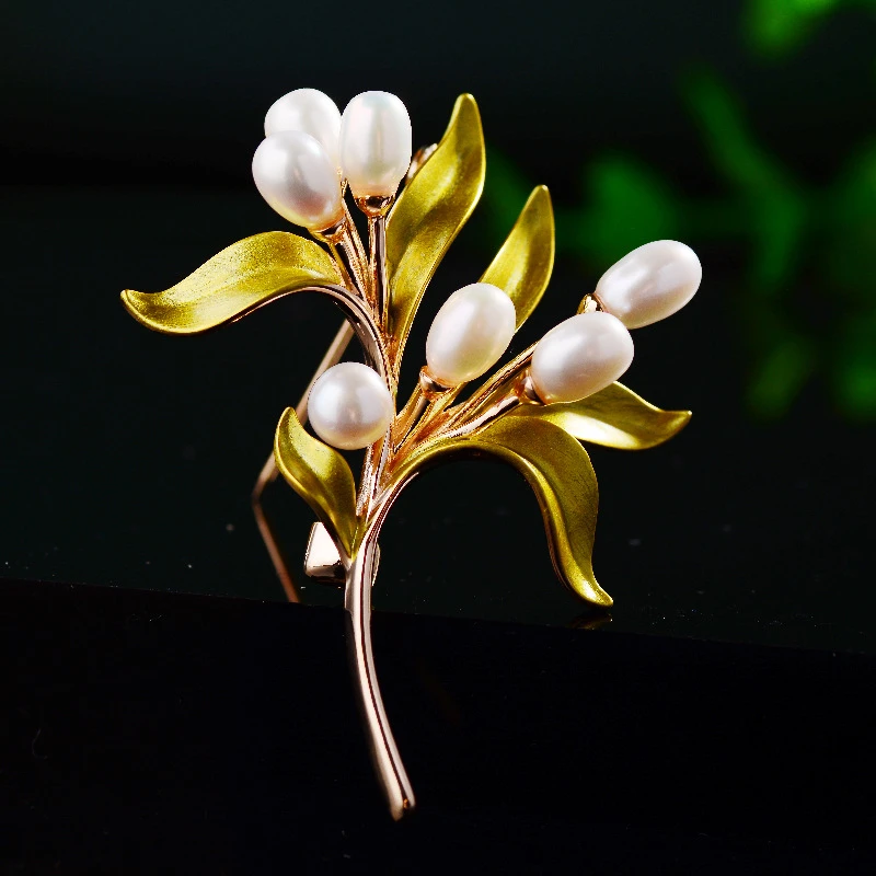 New Elegant Freshwater Pearl Green Branch Brooches Pins for Women Girl Temperament Pin Cute Simple Corsage Clothing Accessories
New Elegant Freshwater Pearl Green Branch Brooches Pins for Women Girl Temperament Pin Cute Simple Corsage Clothing Accessories