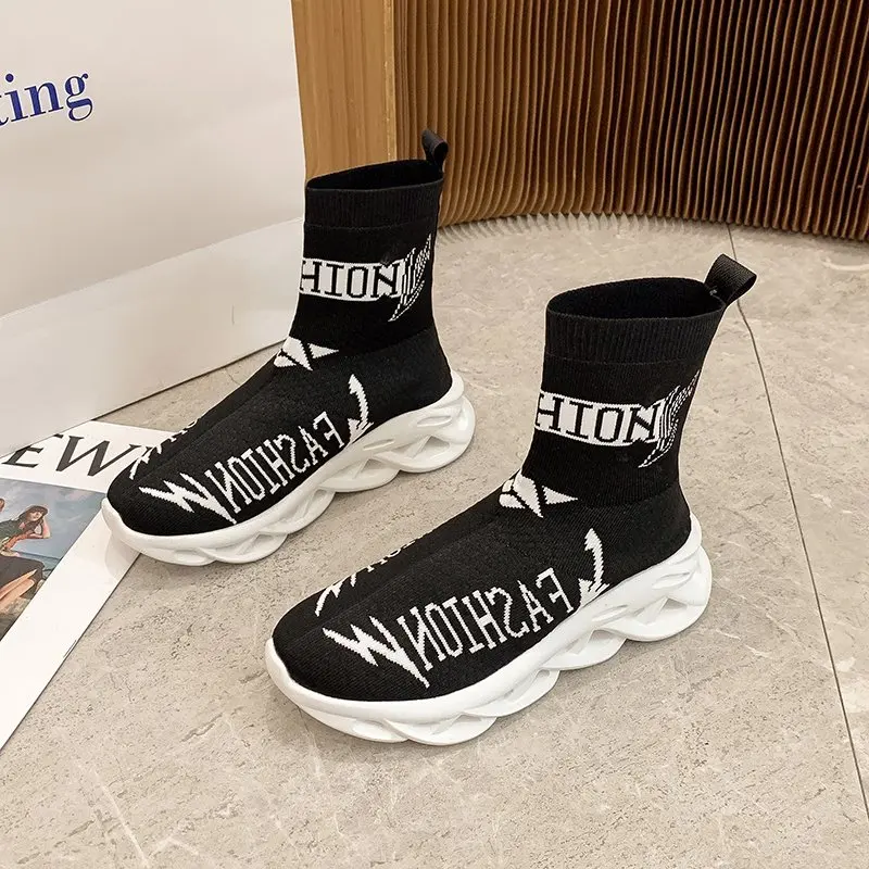 2021 Spring New Casual Sock Sneaker Women Round Toe Slip On Knitting Travel Platform Shoe Fashion Women Mid Heel Running Shoe 
2021 Spring New Casual Sock Sneaker Women Round Toe Slip On Knitting Travel Platform Shoe Fashion Women Mid Heel Running Shoe