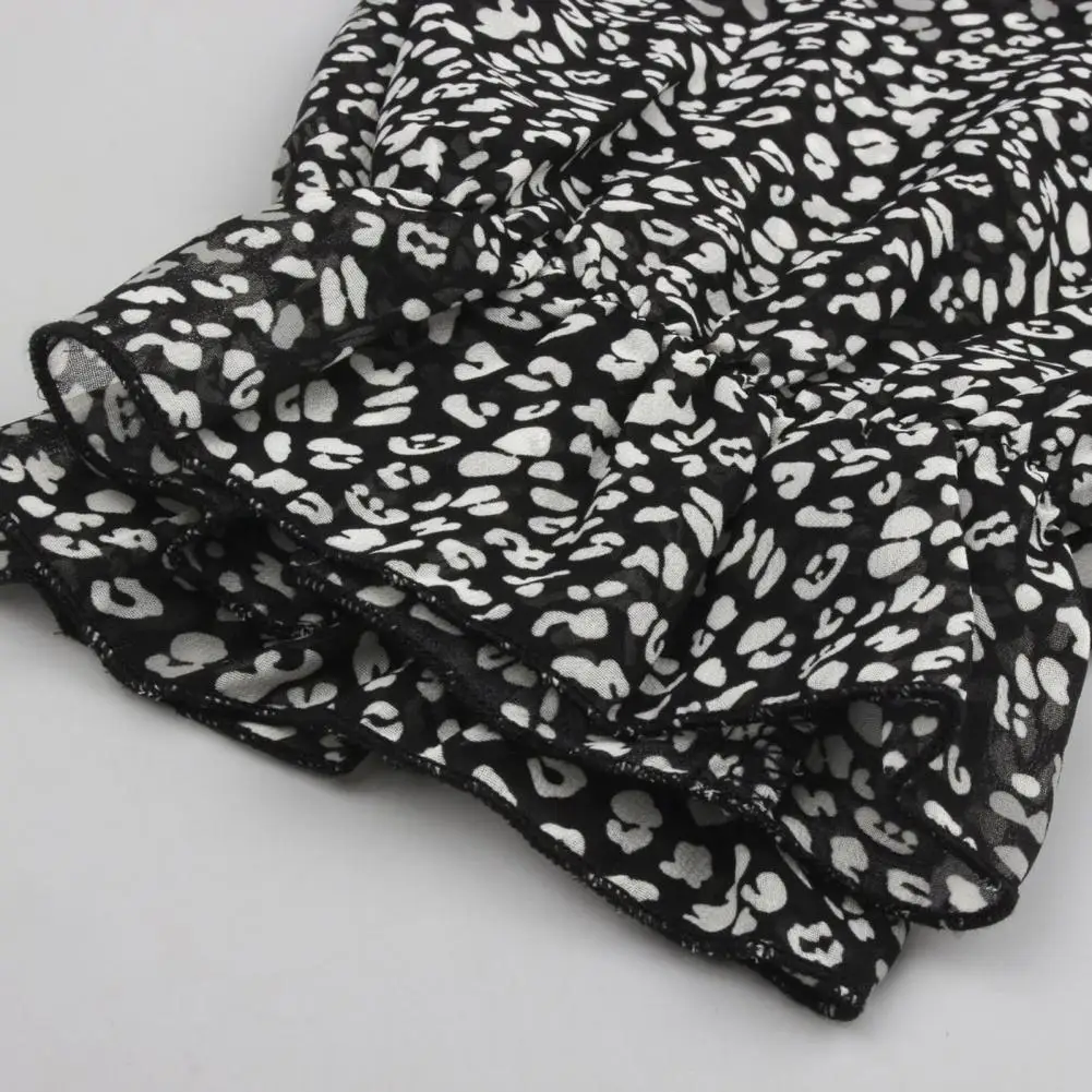 Women Dress Small Leopard Print Ruffle Leisure Lacework V Neck Lantern Sleeve Dress for Beach High Waist Casual Dress For Women
Women Dress Small Leopard Print Ruffle Leisure Lacework V Neck Lantern Sleeve Dress for Beach High Waist Casual Dress For Women