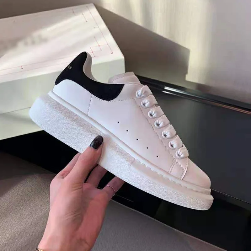 Mcqueen Small White Shoes 2021 Summer New Men and Women with the Same Leather Wild Couple Platform Thick Bottom Increased
Mcqueen Small White Shoes 2021 Summer New Men and Women with the Same Leather Wild Couple Platform Thick Bottom Increased