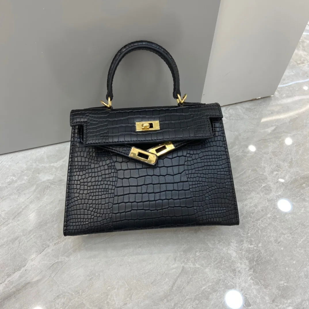 free shipping 2021 the new style gold hardware alligator genuine cow leather women handbag one shoulder crossbody bag 7color22cm
free shipping 2021 the new style gold hardware alligator genuine cow leather women handbag one shoulder crossbody bag 7color22cm