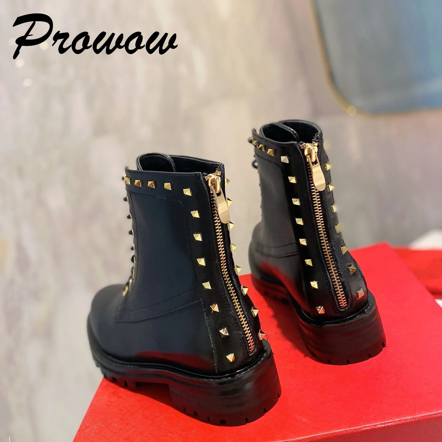 Prowow New Genuine Leather Metal Studded Ankle Heel Boots Lace Up Luxury Brand Winter Boots Female Women Shoes
Prowow New Genuine Leather Metal Studded Ankle Heel Boots Lace Up Luxury Brand Winter Boots Female Women Shoes