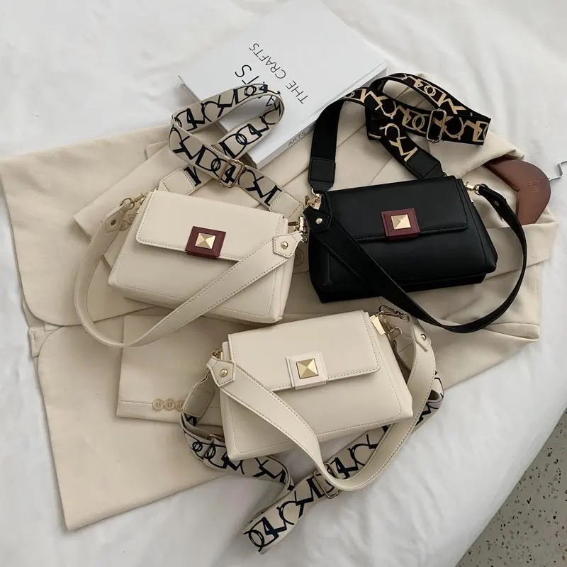 Simple Solid Color Small Square Crossbody Bags For Women 2020 Luxury Designer Quality Leather Shoulder Bag Purses And Handbags
Simple Solid Color Small Square Crossbody Bags For Women 2020 Luxury Designer Quality Leather Shoulder Bag Purses And Handbags