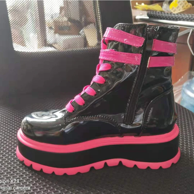 Женские осенние ботинки на шнуровке, зеленые и розовые ботильоны на плоской подошве, обувь для косплея JK, размер 41, 42, 43 
Женские осенние ботинки на шнуровке, зеленые и розовые ботильоны на плоской подошве, обувь для косплея JK, размер 41, 42, 43