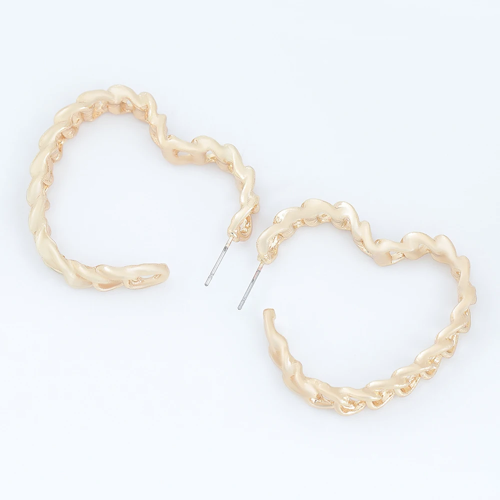 Simple Alloy Series Notched Love Heart-shaped Hollow Metal Texture Earrings Trendy Women European And American Style Earrings
Simple Alloy Series Notched Love Heart-shaped Hollow Metal Texture Earrings Trendy Women European And American Style Earrings