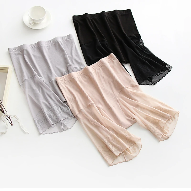 Женские эластичные бесшовные шорты, сексуальные кружевные хлопковые шорты, Защитные шорты до бедра, женские трусы, размера плюс
Женские эластичные бесшовные шорты, сексуальные кружевные хлопковые шорты, Защитные шорты до бедра, женские трусы, размера плюс