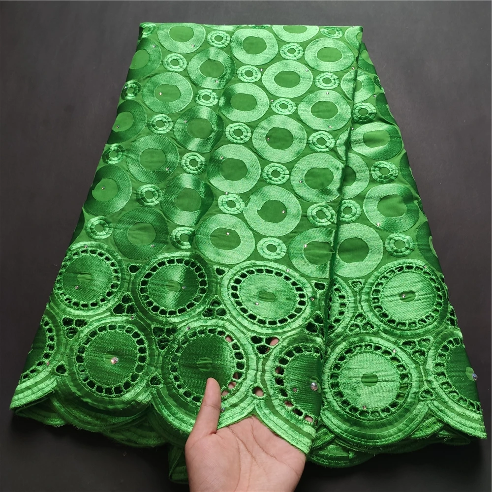 2021Latest High Quality African Nigerian Tulle Lace Fabric Swiss Cotton Embroidery Guipure Dress Wedding Damask Party 5yards
2021Latest High Quality African Nigerian Tulle Lace Fabric Swiss Cotton Embroidery Guipure Dress Wedding Damask Party 5yards