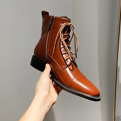 All-Match Lace-Up New Martin Boots Women's Fashion Square Toe Korean Style Leather Zipper Medium Thick Heel Short Leather Boots
All-Match Lace-Up New Martin Boots Women's Fashion Square Toe Korean Style Leather Zipper Medium Thick Heel Short Leather Boots
