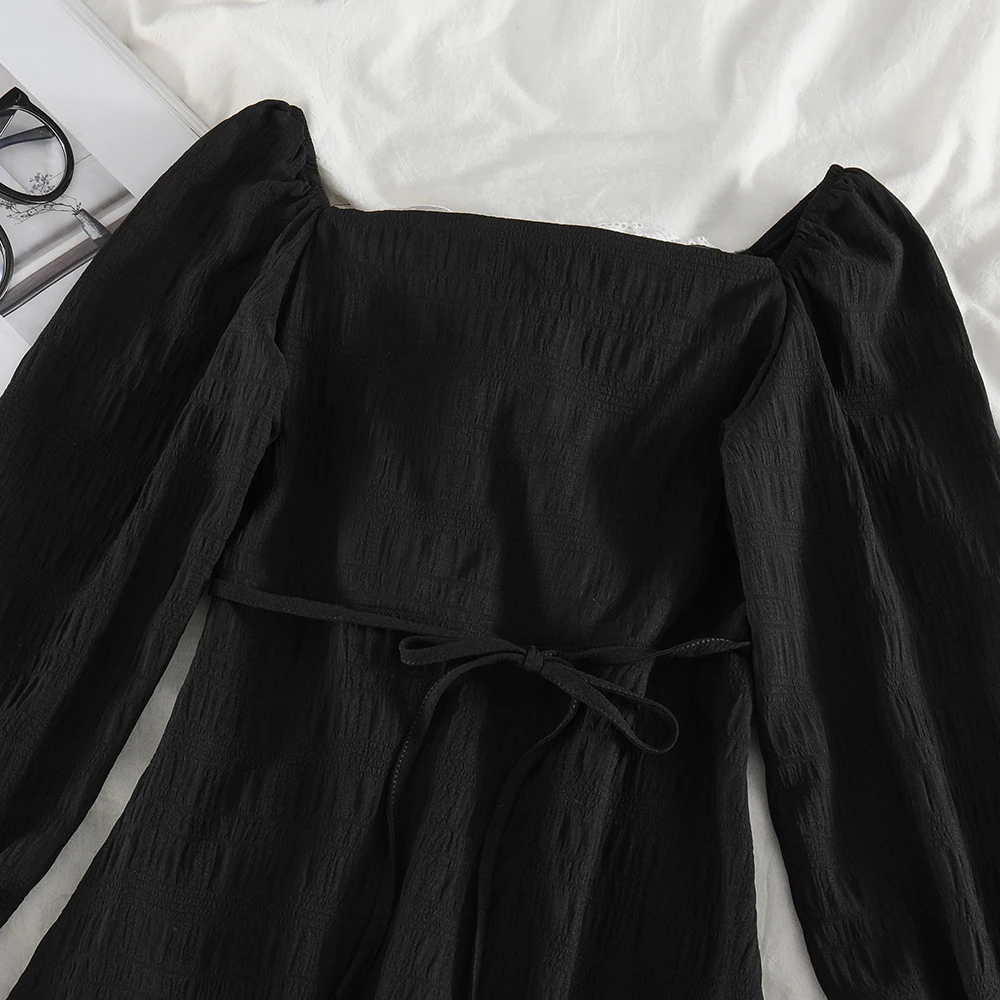 Retro French Wooden Ear Stitching Design Sense Overknee Women's Early Spring New High Waist Slimming Lace-up Dress
Retro French Wooden Ear Stitching Design Sense Overknee Women's Early Spring New High Waist Slimming Lace-up Dress