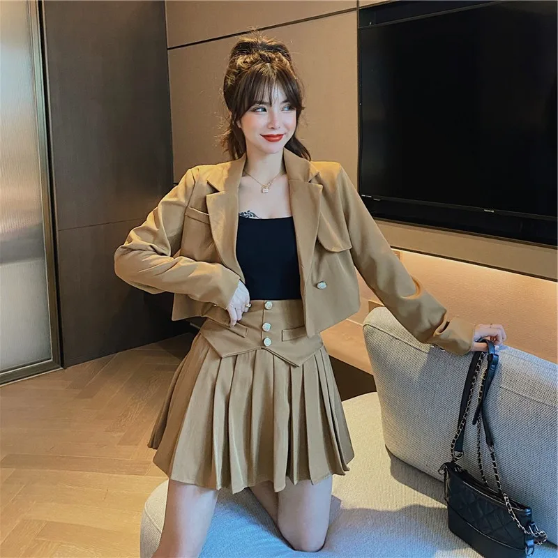 Khaki Two Piece Skirt Set Female 2021 Notched Bomber Vintage Blazer+Pleated Gothic Skirt Mini Korean Womens Blazer Suit Outfits
Khaki Two Piece Skirt Set Female 2021 Notched Bomber Vintage Blazer+Pleated Gothic Skirt Mini Korean Womens Blazer Suit Outfits