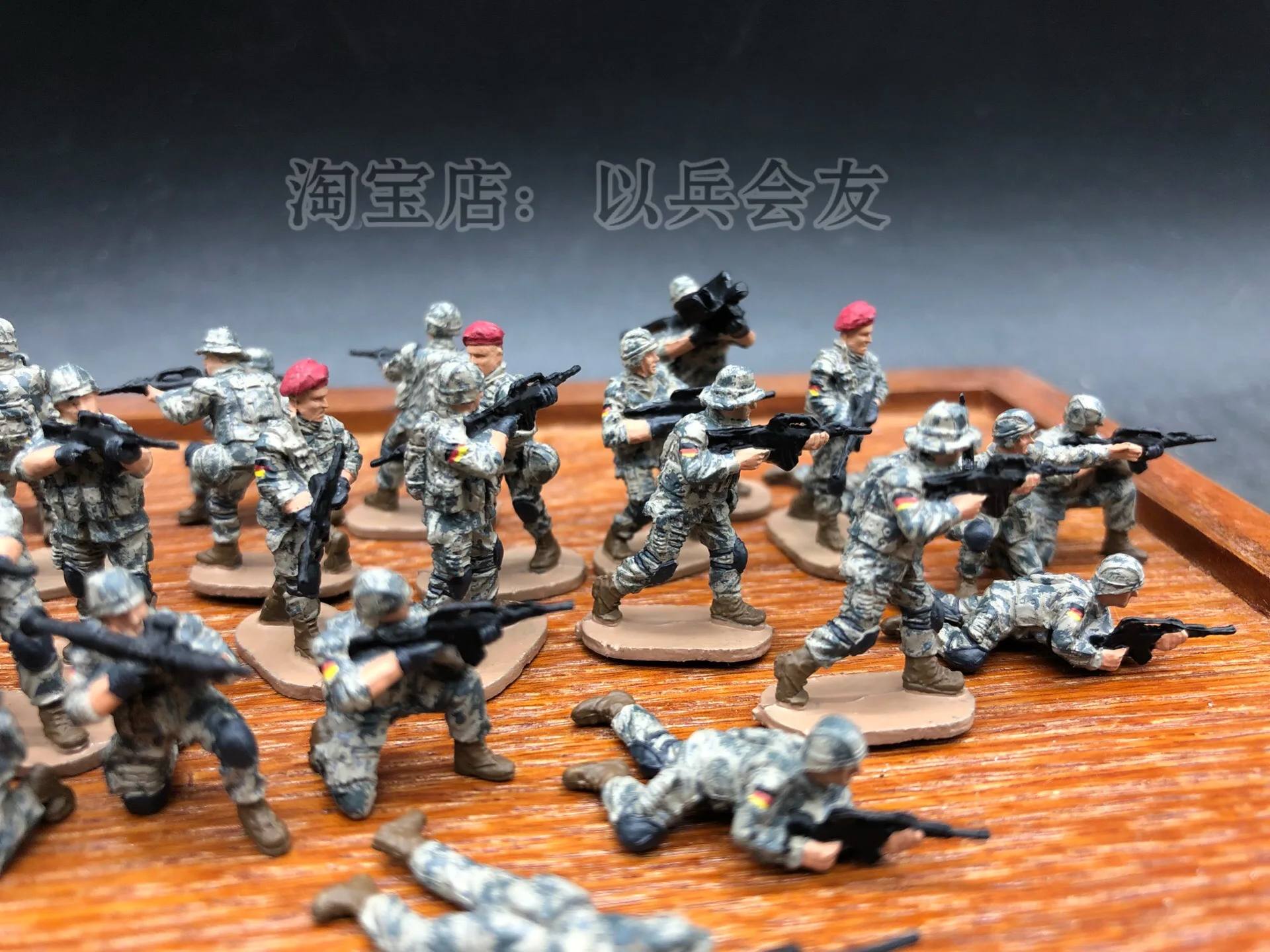 1:72 die-cast resin model modern German soldier completed resin model free shipping
1:72 die-cast resin model modern German soldier completed resin model free shipping