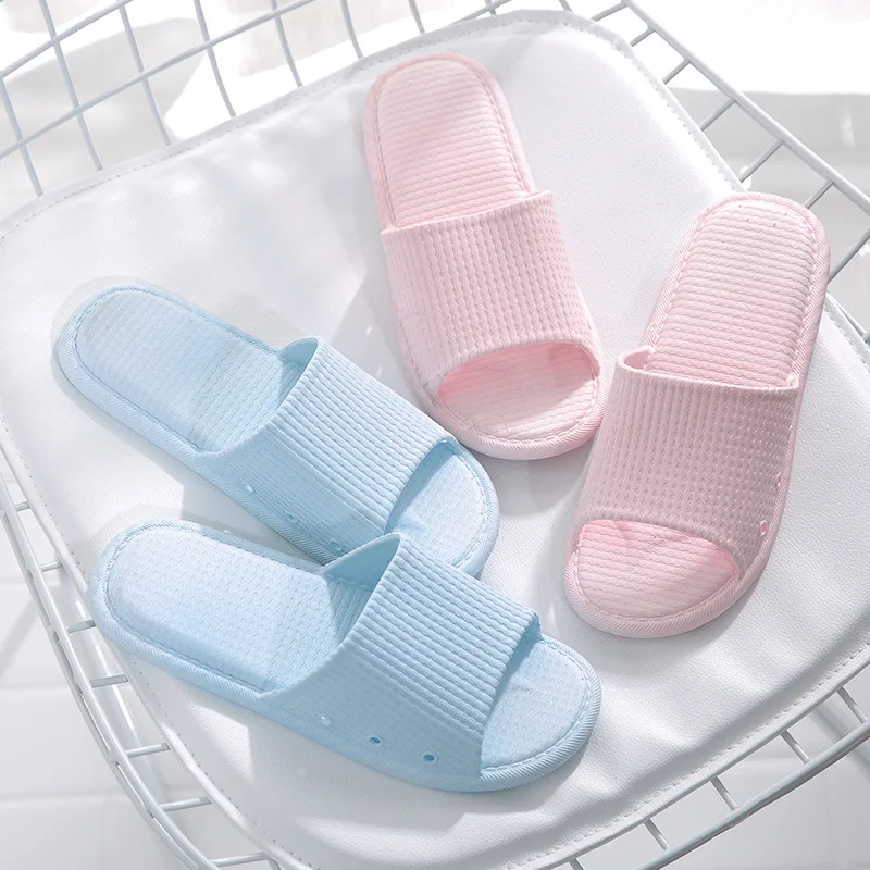 Summer couple indoor bathing stall slippers male new non-slip sandals and slippers home plastic bathroom slippers women
Summer couple indoor bathing stall slippers male new non-slip sandals and slippers home plastic bathroom slippers women