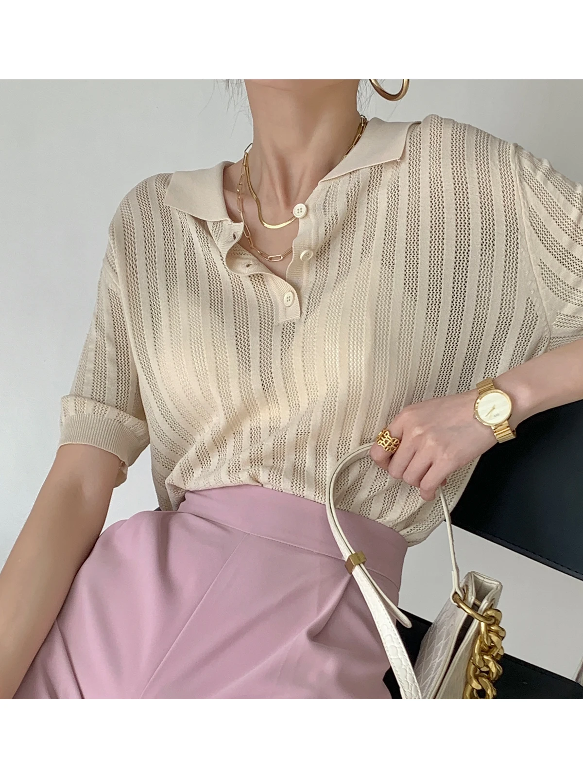 HESAPP Polo Collar Hollow Knit Short Sleeve Women crop top Hong Kong Style All-match Thin and Breathable Top blusas camiseta 
HESAPP Polo Collar Hollow Knit Short Sleeve Women crop top Hong Kong Style All-match Thin and Breathable Top blusas camiseta