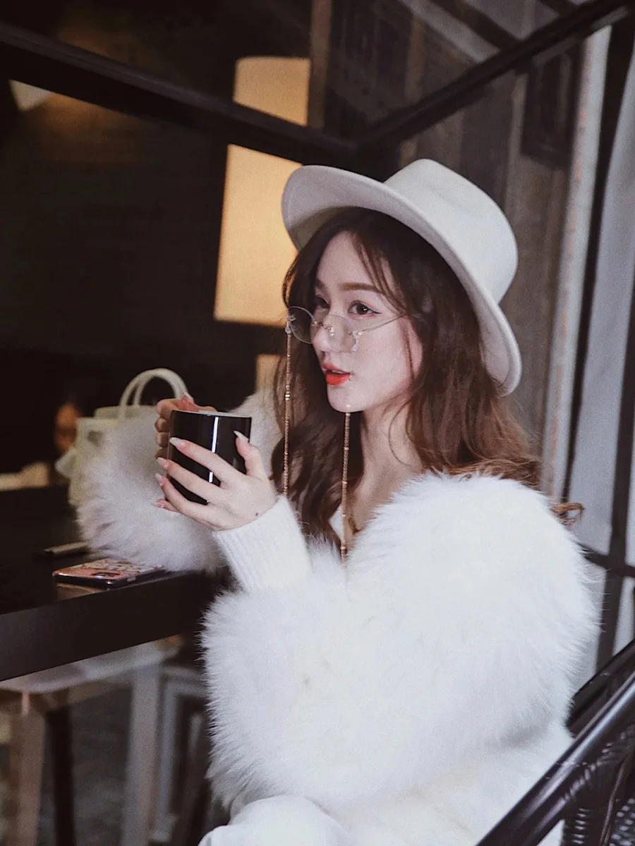 LUCKYLIANJI Retro Diamond Leather Band Women Men Vintage Wool Felt Wide Brim Cap Fedora Panama Jazz Bowler Hat (54/57/61cm
LUCKYLIANJI Retro Diamond Leather Band Women Men Vintage Wool Felt Wide Brim Cap Fedora Panama Jazz Bowler Hat (54/57/61cm