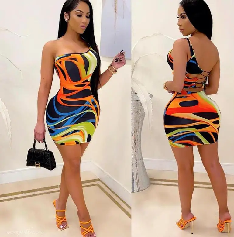 Y2K Women Tight Dress Sleeveless Bandage Hollow Out Dye Print Wrapped Summer Strapless Backless Sexy Sundress Dating Club
Y2K Women Tight Dress Sleeveless Bandage Hollow Out Dye Print Wrapped Summer Strapless Backless Sexy Sundress Dating Club