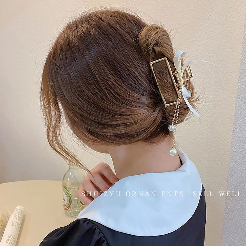 Женские золотистые заколки для волос, винтажные металлические заколки для волос с полым дизайном, свадебные аксессуары, зажимы для волос, п... 
Женские золотистые заколки для волос, винтажные металлические заколки для волос с полым дизайном, свадебные аксессуары, зажимы для волос, п...