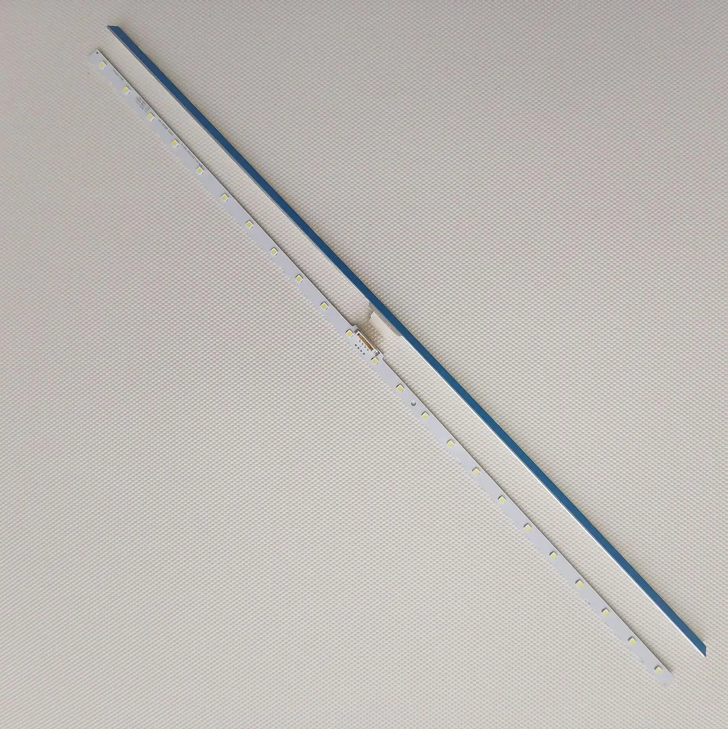 10 PCS LED backlight strip for Samsung 40NU7100 UE40NU7100 UE40NU7190 UE40NU7180 UE40NU7120 UA40NU7100 UE40NU7192 BN96-45955A
10 PCS LED backlight strip for Samsung 40NU7100 UE40NU7100 UE40NU7190 UE40NU7180 UE40NU7120 UA40NU7100 UE40NU7192 BN96-45955A