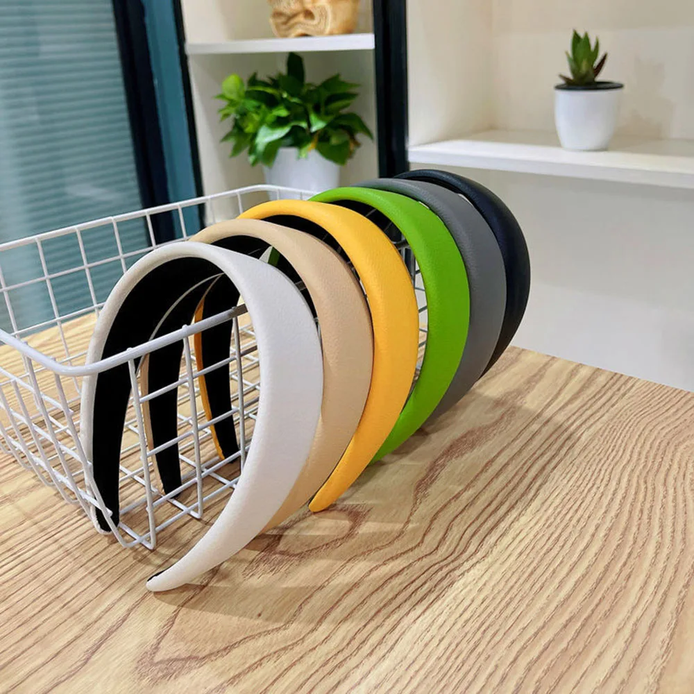 Korean Style Solid Color Headbands Simple PU Leather Women Wash Face Wide Hairbands Fashion Hair Hoops Female Headbands
Korean Style Solid Color Headbands Simple PU Leather Women Wash Face Wide Hairbands Fashion Hair Hoops Female Headbands