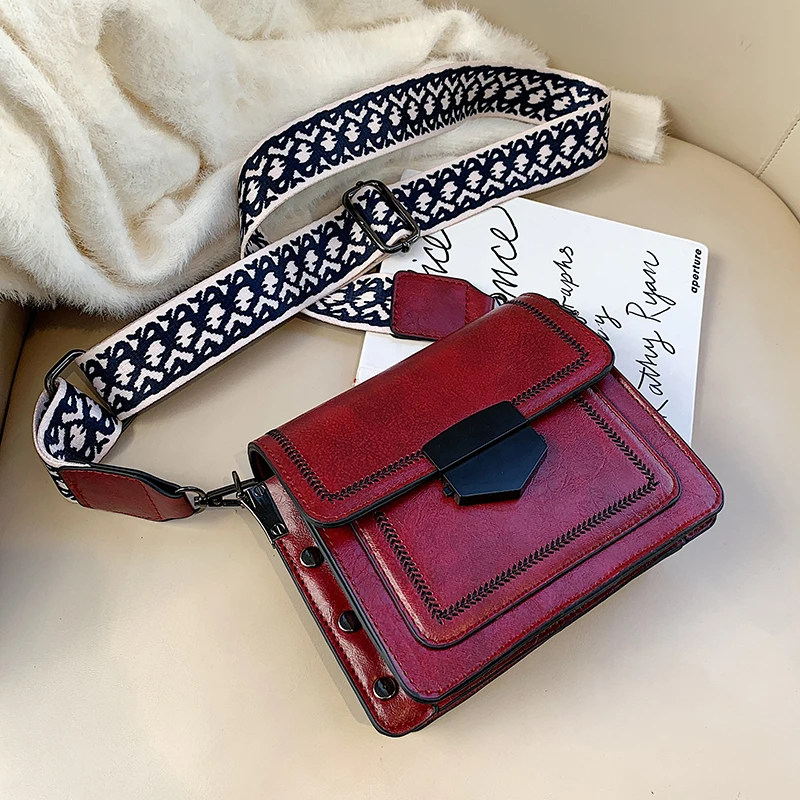 VeryMe Broadband Messenger Ladies Bag Designer Shoulder Women's Handbags Vintage Fashion Female Tote Pack Sac Bandouliere Femme
VeryMe Broadband Messenger Ladies Bag Designer Shoulder Women's Handbags Vintage Fashion Female Tote Pack Sac Bandouliere Femme