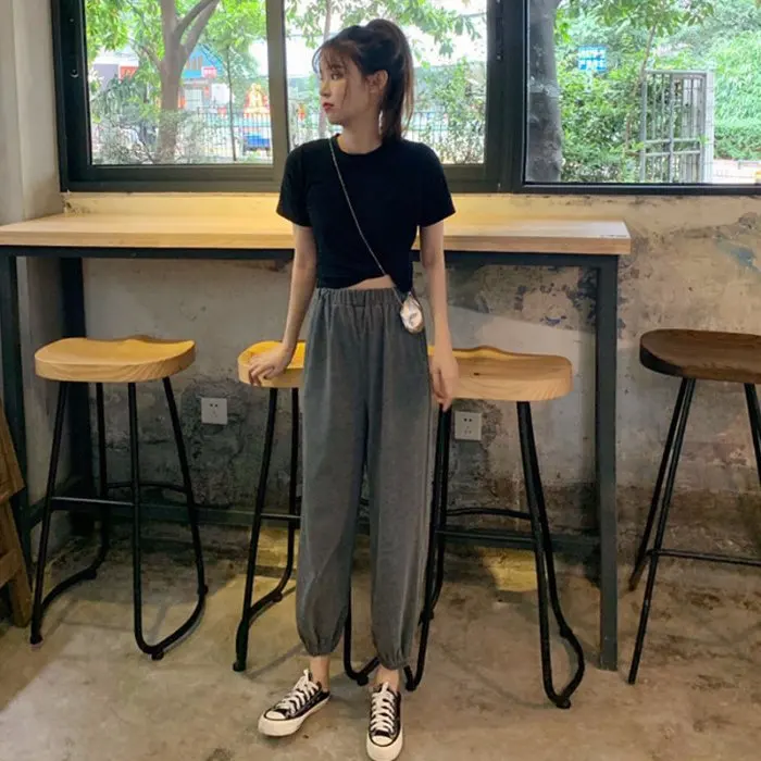 Summer New Korean Style Student Short Sleeve T-shirt Women's Sports Casual Harem Pants Women's Suit Two-Piece Set
Summer New Korean Style Student Short Sleeve T-shirt Women's Sports Casual Harem Pants Women's Suit Two-Piece Set