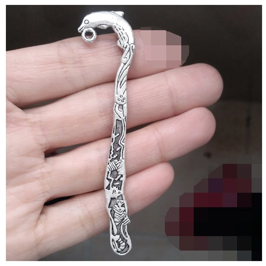 diy metal bookmark jewelery custom tessels 85mm long curve sea fish 20pcs/1 bag mark page student stationery silver plated 2021
diy metal bookmark jewelery custom tessels 85mm long curve sea fish 20pcs/1 bag mark page student stationery silver plated 2021