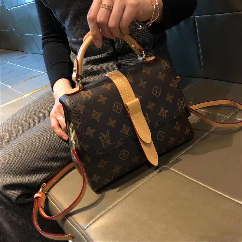 Vintage Print Crossbody Bag for Women Luxury Handbags Women Bag Genuine Leather Purse and Handbags Sac De Luxe Femme Marque Cc
Vintage Print Crossbody Bag for Women Luxury Handbags Women Bag Genuine Leather Purse and Handbags Sac De Luxe Femme Marque Cc