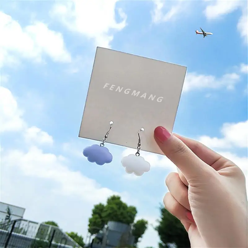 Funny Cloud Earrings for Women 2020 Blue White Resin Drop Earring Fashion Jewelry Korean Cute Eardrop
Funny Cloud Earrings for Women 2020 Blue White Resin Drop Earring Fashion Jewelry Korean Cute Eardrop