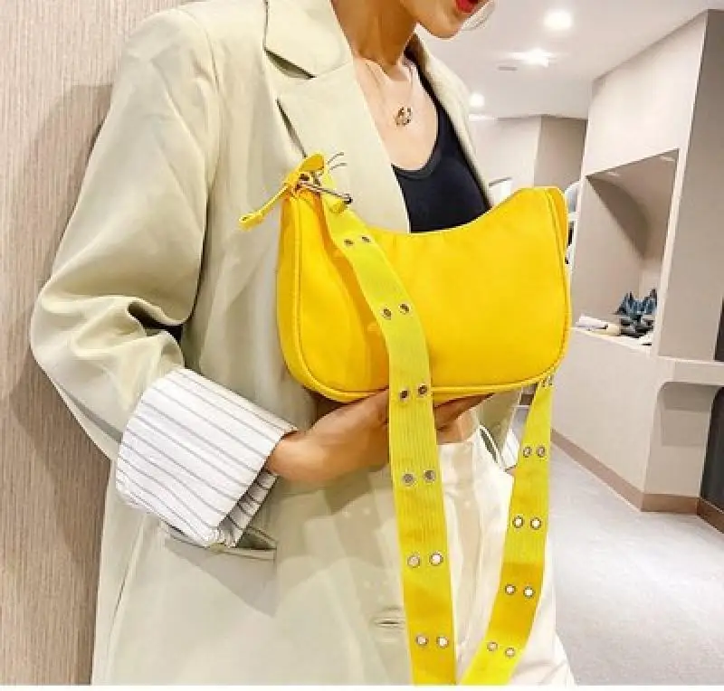 Новинка 2021, женская спортивная Наплечная Сумка для отдыха, универсальная простая сетчатая красная Наплечная нишевая дизайнерская нейлонов...
Новинка 2021, женская спортивная Наплечная Сумка для отдыха, универсальная простая сетчатая красная Наплечная нишевая дизайнерская нейлонов...