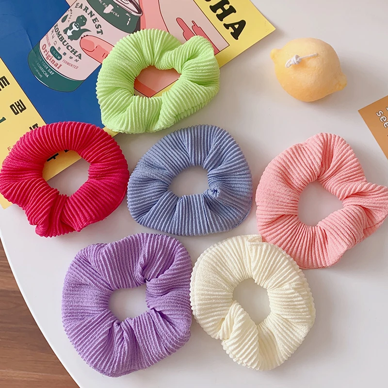 Autumn Winter Women Warm Flannel Big Hair Scrunchies Solid Soft Vintage Hair Gums Striped Fabric Rubber Bands Hair Bun Fashion
Autumn Winter Women Warm Flannel Big Hair Scrunchies Solid Soft Vintage Hair Gums Striped Fabric Rubber Bands Hair Bun Fashion