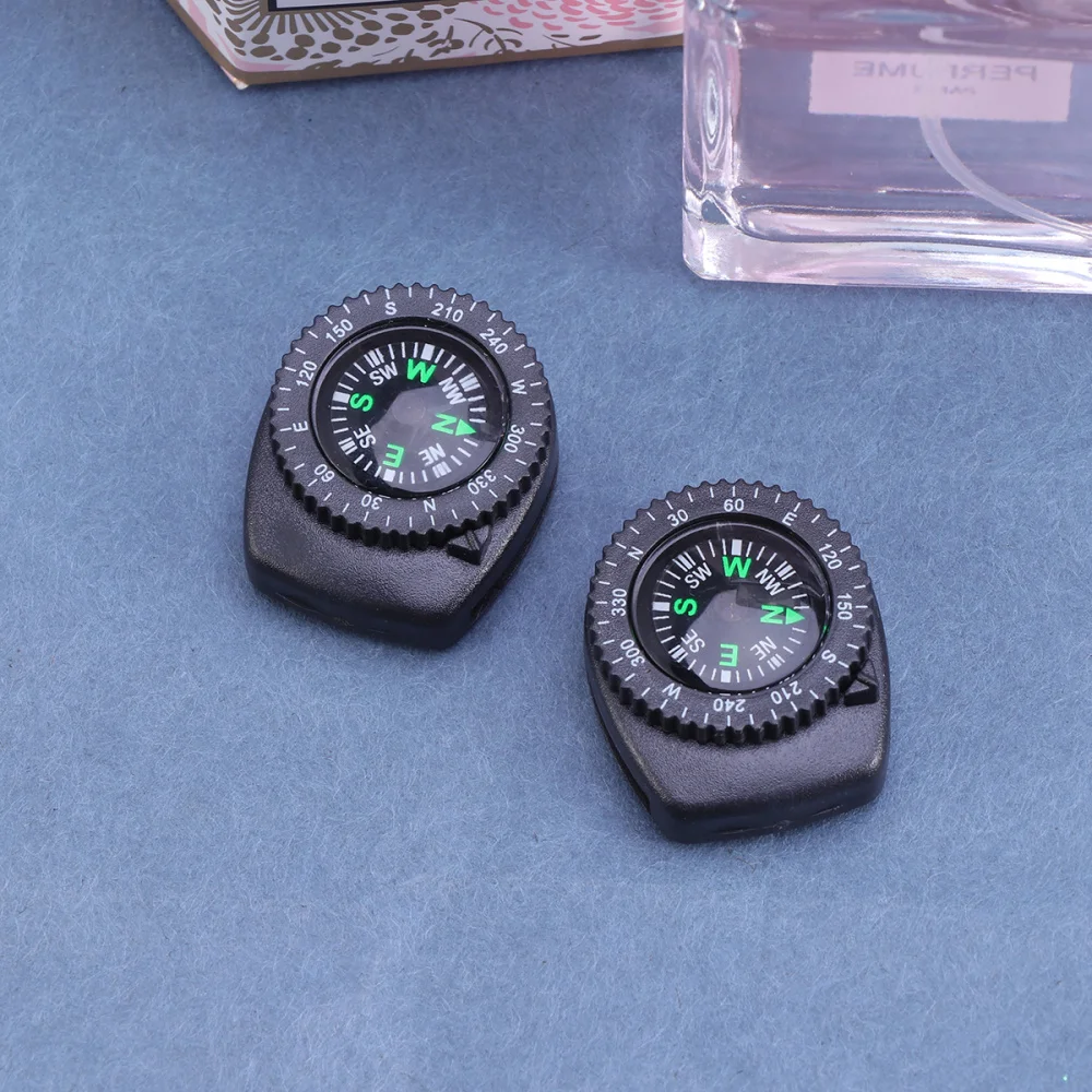 2 PCS Detachable Compass Waterproof Portable Compass Camping Compass Survival Tools for Watch
2 PCS Detachable Compass Waterproof Portable Compass Camping Compass Survival Tools for Watch