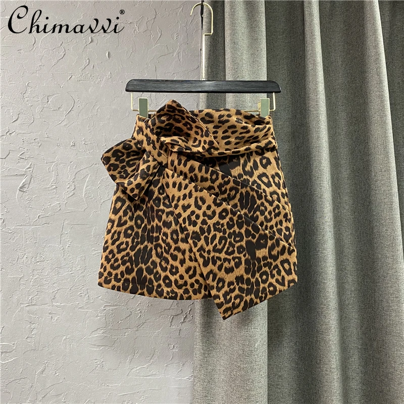 Leopard Bow Lace-up Skirt 2021 Womens Clothing Autumn New Gold Velvet Short Skirt Slim High Waist A- Line Skirt Feminine
Leopard Bow Lace-up Skirt 2021 Womens Clothing Autumn New Gold Velvet Short Skirt Slim High Waist A- Line Skirt Feminine