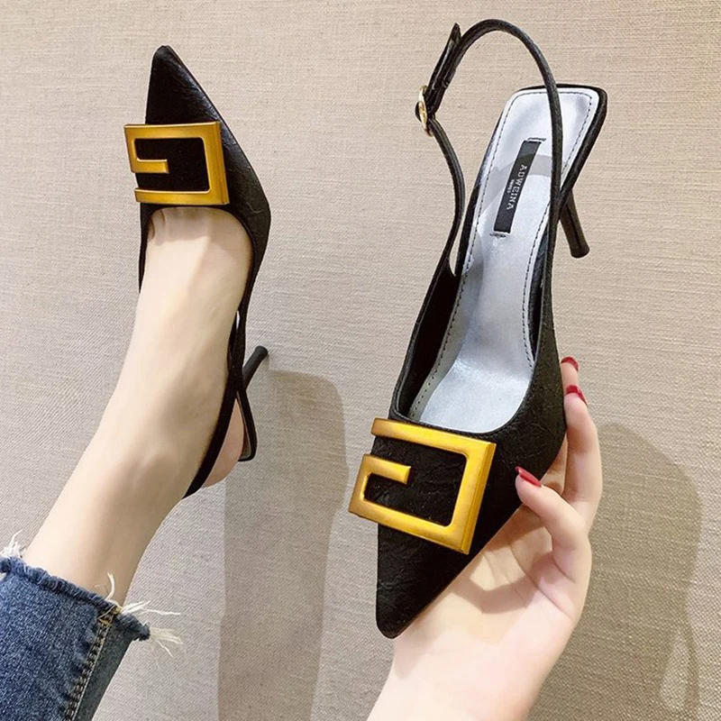 Fashion Casual Ladies Sandals Slingback Sexy Women Pumps Shoes Soft Leather Heel Shoes Pointed Toe Non-slip Metal Square Sandals
Fashion Casual Ladies Sandals Slingback Sexy Women Pumps Shoes Soft Leather Heel Shoes Pointed Toe Non-slip Metal Square Sandals