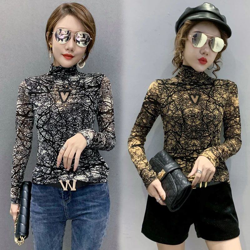 2021 Spring Women Lace Tops Fashion Print Turtleneck Mesh T-Shirt 
2021 Spring Women Lace Tops Fashion Print Turtleneck Mesh T-Shirt