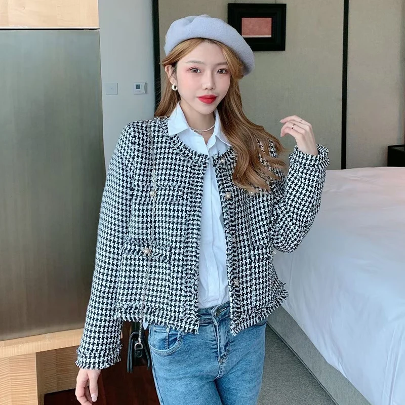 Autumn Plaid Tweed Jackets Coat Women O-Neck Long Sleeve Vintage Casual Woolen Coats French Buttons Pockets Houndstooth C650
Autumn Plaid Tweed Jackets Coat Women O-Neck Long Sleeve Vintage Casual Woolen Coats French Buttons Pockets Houndstooth C650
