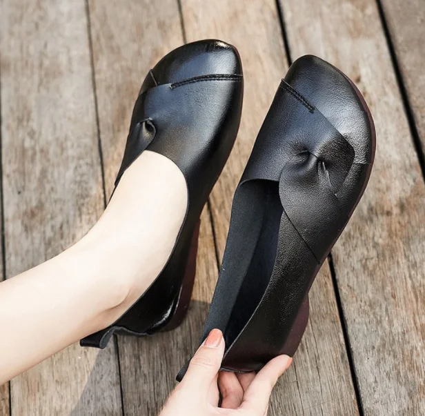 Fashion Leather Women Shoes Flats New Casual Round Toe Shallow Comfortable Sewing Concise Retro Ladies Shoes
Fashion Leather Women Shoes Flats New Casual Round Toe Shallow Comfortable Sewing Concise Retro Ladies Shoes
