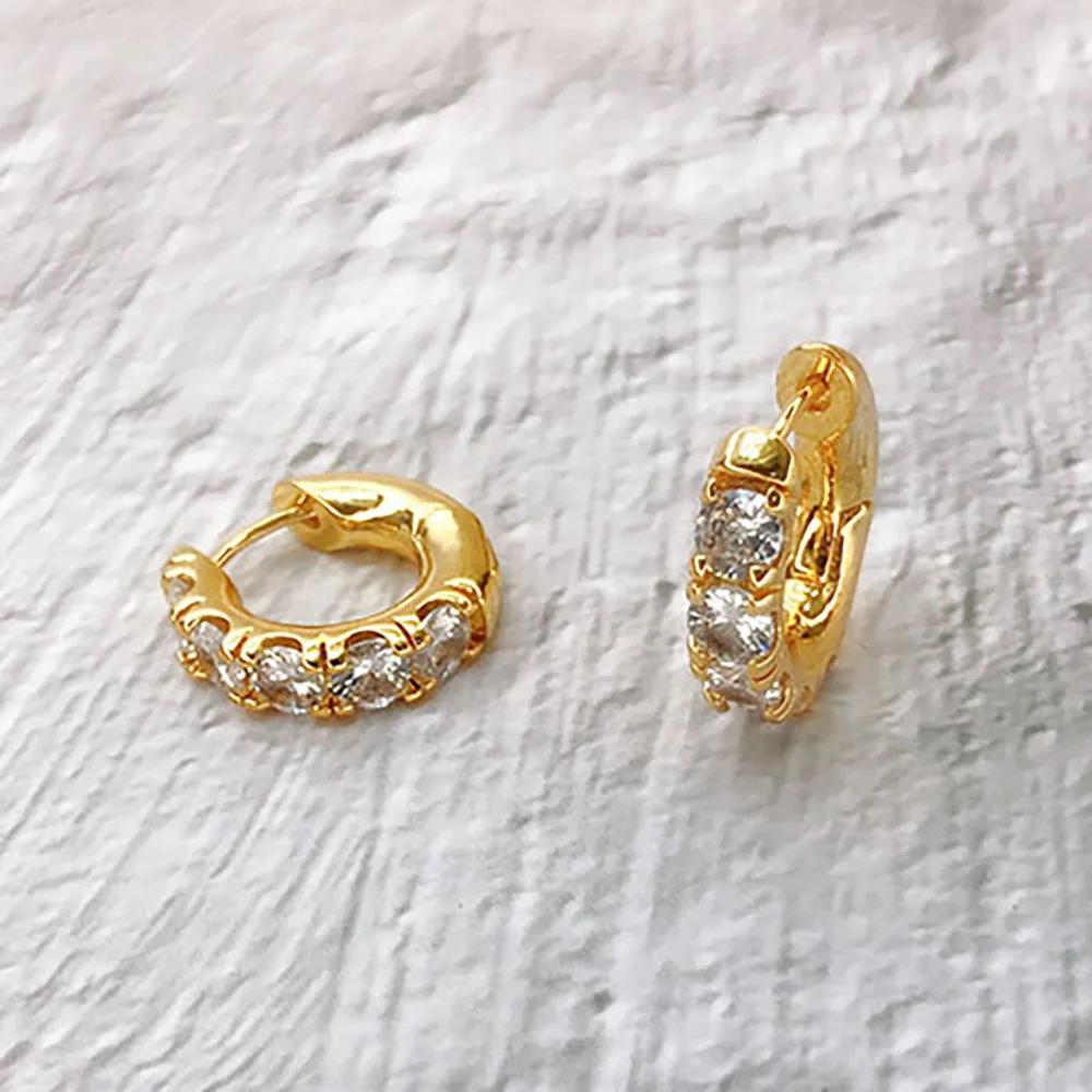 Women shiny glass crystal earrings small hoop gold plated diamond earrings jewelry
Women shiny glass crystal earrings small hoop gold plated diamond earrings jewelry