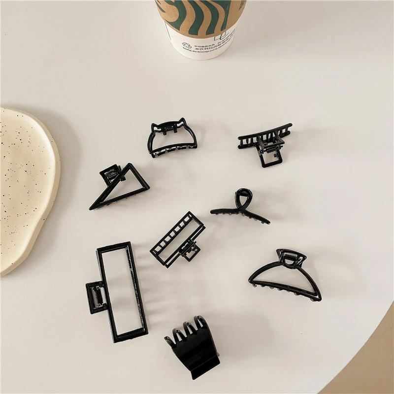 1PC Black Large Hair Claws Elegant Alloy Hair Clip Hairpins Barrette Crab Claw Clips Headwear for Women Girls Hair Accessories
1PC Black Large Hair Claws Elegant Alloy Hair Clip Hairpins Barrette Crab Claw Clips Headwear for Women Girls Hair Accessories