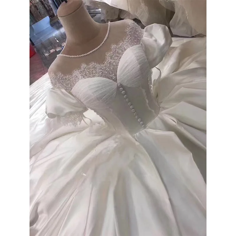 New Style Satin Wedding Dresses 2021 Retro Puff Sleeve Bridal Gown Wedding Gown Vestidos De Novia
New Style Satin Wedding Dresses 2021 Retro Puff Sleeve Bridal Gown Wedding Gown Vestidos De Novia