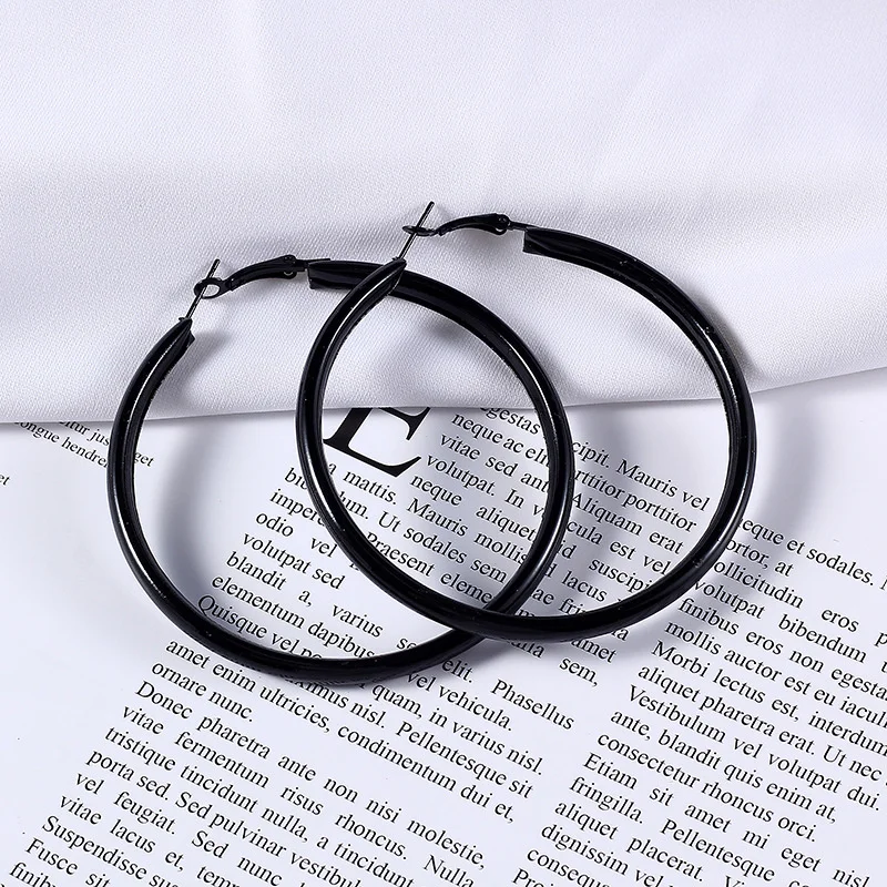 Fashion Sexy Thick Metal Black Circle Hoop Earrings Woman Punk Round Female Statement Ear Piercing Jewelry Party Accessories
Fashion Sexy Thick Metal Black Circle Hoop Earrings Woman Punk Round Female Statement Ear Piercing Jewelry Party Accessories