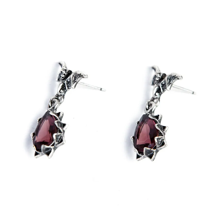 HelloLook 100% 925 Sterling Silver Drop Earring for Women Gothic Bat Earring with Water Drop Red Crystal Punk Jewelry
HelloLook 100% 925 Sterling Silver Drop Earring for Women Gothic Bat Earring with Water Drop Red Crystal Punk Jewelry