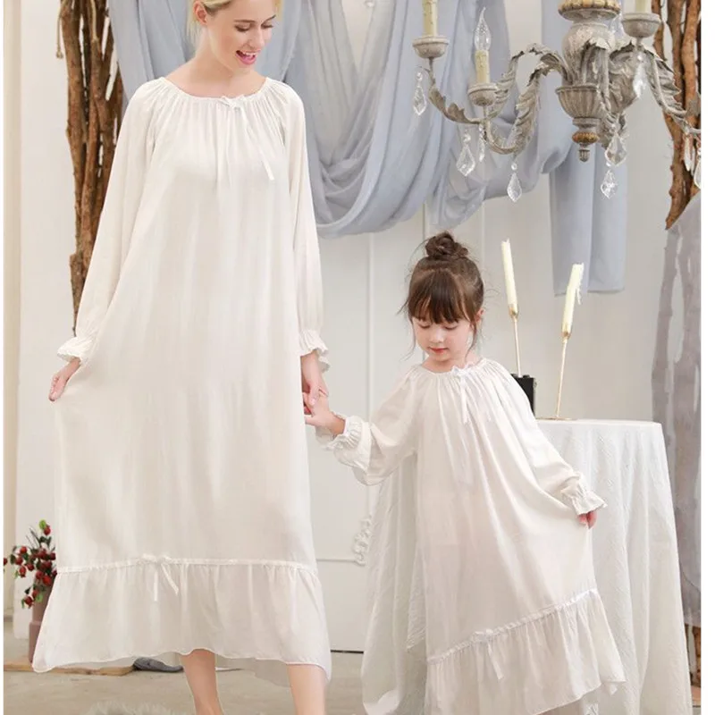 Family Clothing Mom Daughter Loose Nightgown XL Cartoon Long Sleeve Night gown Girl Matching Outfits
Family Clothing Mom Daughter Loose Nightgown XL Cartoon Long Sleeve Night gown Girl Matching Outfits