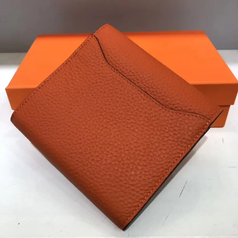 free shipping 2020 the new style silver hardware fashion and classic genuine cow leather women short wallet 9 color 13cm
free shipping 2020 the new style silver hardware fashion and classic genuine cow leather women short wallet 9 color 13cm
