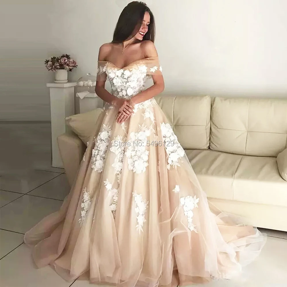 2020 Robe de mariee Romantic A Line Champagne Tulle Wedding Dresses Off The Shoulder Ivory Appliques Bridal Wedding Gown
2020 Robe de mariee Romantic A Line Champagne Tulle Wedding Dresses Off The Shoulder Ivory Appliques Bridal Wedding Gown