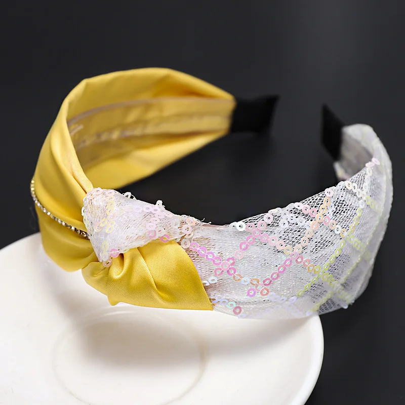 2020 New Women Knotted Hairbands Fashion Girls Headband Sequin Plaid Twisted Hair Bands Popular Hair Accessories
2020 New Women Knotted Hairbands Fashion Girls Headband Sequin Plaid Twisted Hair Bands Popular Hair Accessories