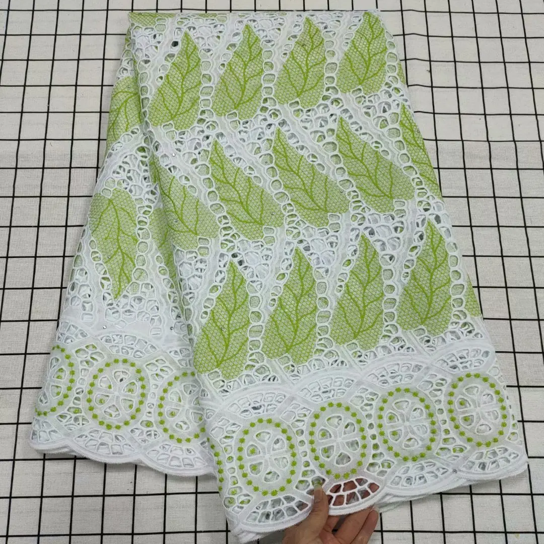TC59 100% cotton embroidered African mesh lace fabric,leaves pattern Swiss voile lace fabric for lady dress!
TC59 100% cotton embroidered African mesh lace fabric,leaves pattern Swiss voile lace fabric for lady dress!