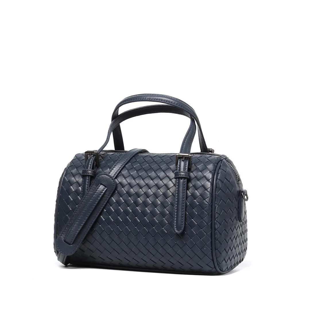 free shipping vingate and casual hand-made genuine leather sheepskin women handbag one shoulder bag crossbody bag 4 color 25cm
free shipping vingate and casual hand-made genuine leather sheepskin women handbag one shoulder bag crossbody bag 4 color 25cm