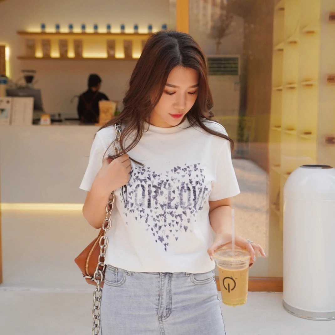 2021 Summer Woman's Shirts Prited Love Words Cotton T-shirts White Simple Casual Tops Short Sleeve Tees
2021 Summer Woman's Shirts Prited Love Words Cotton T-shirts White Simple Casual Tops Short Sleeve Tees